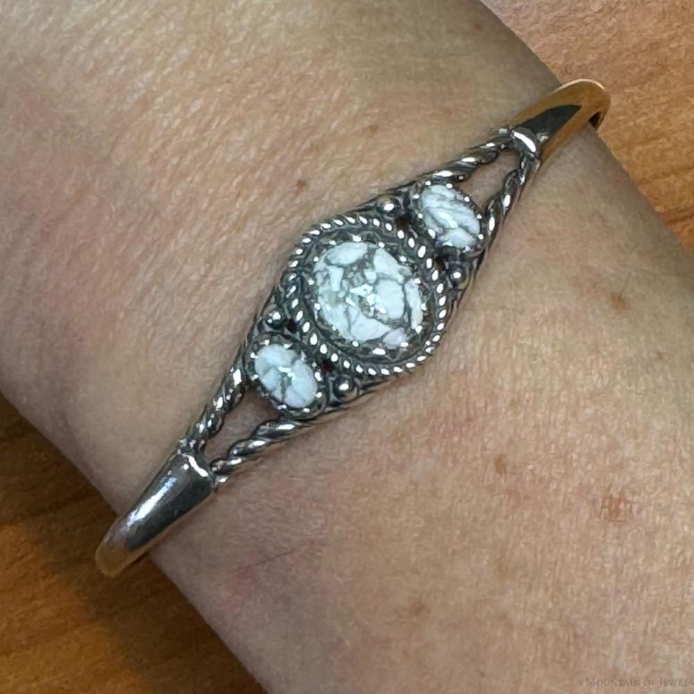 Carolyn Pollack Sterling Silver 3 Oval Howlite Decorated Bracelet For Women - Picture 1 of 10